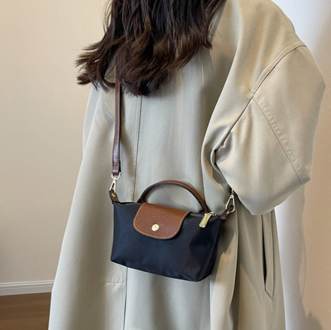Precious A bag that goes with any outfit