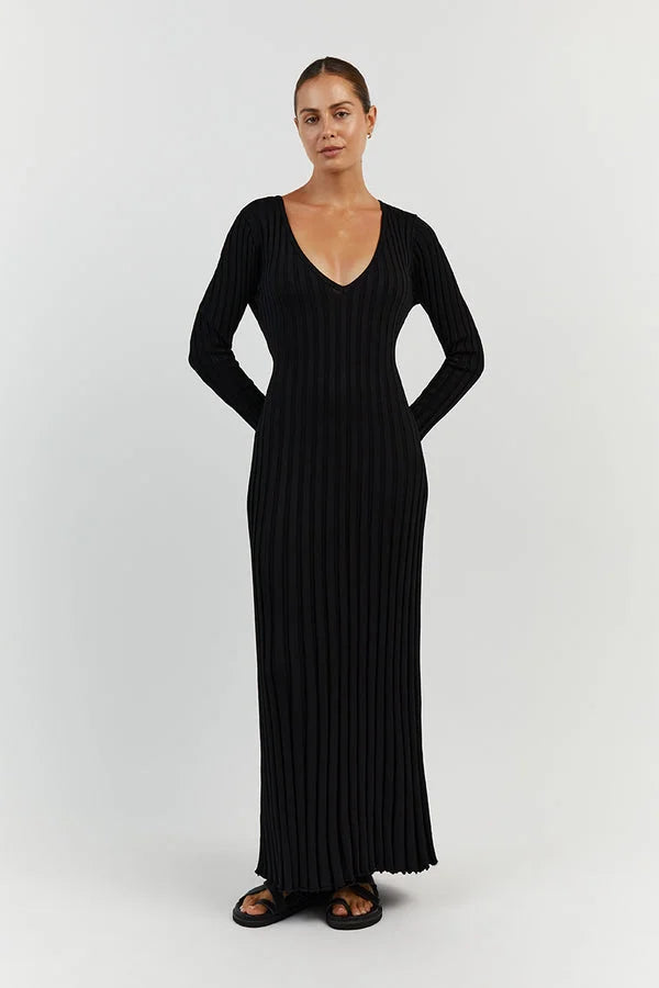 Demi V-neck midi dress with sleeves