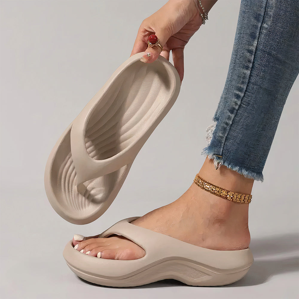 Raven Pillow Arch Support Flip Flops