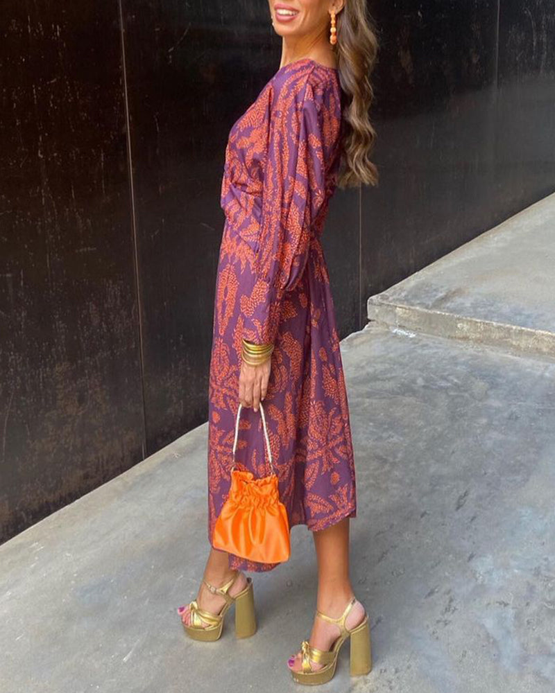 Eleanora Vintage V-Neck Long-Sleeve Dress
