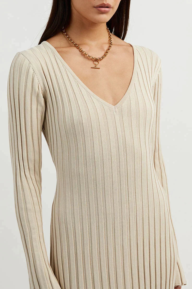 Demi V-neck midi dress with sleeves