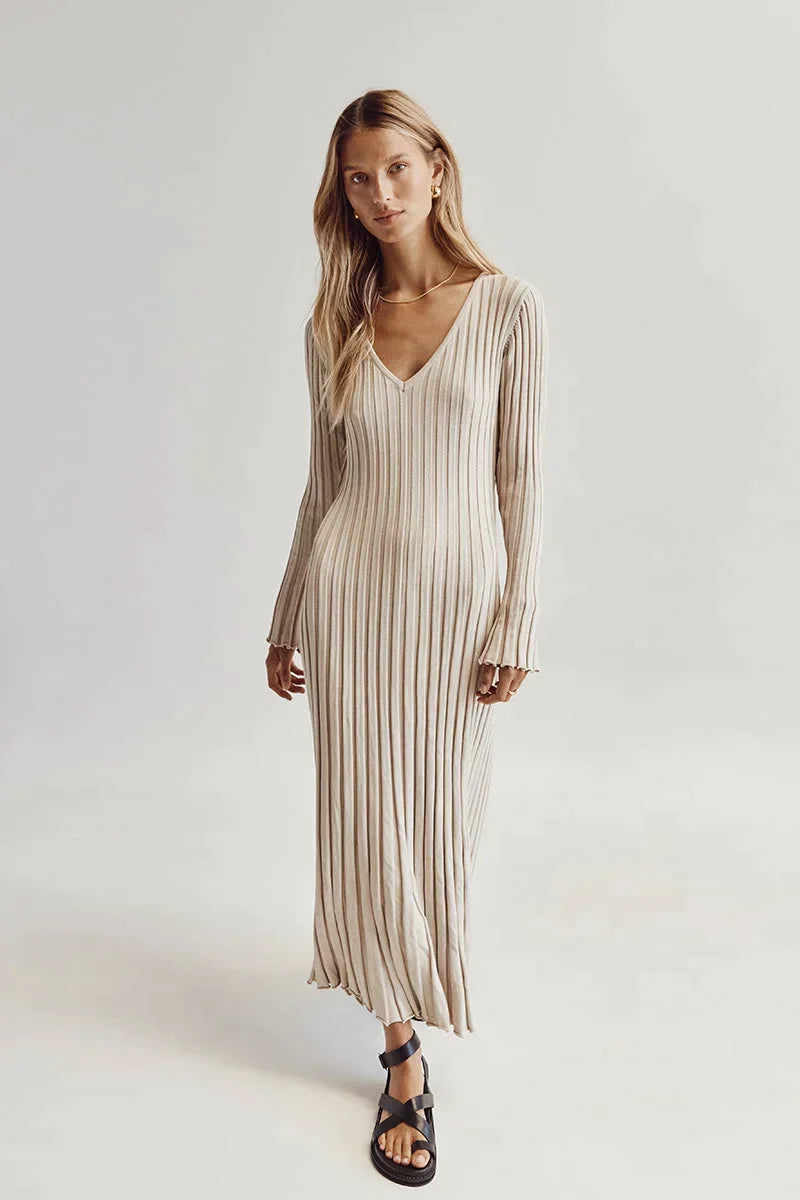 Demi V-neck midi dress with sleeves