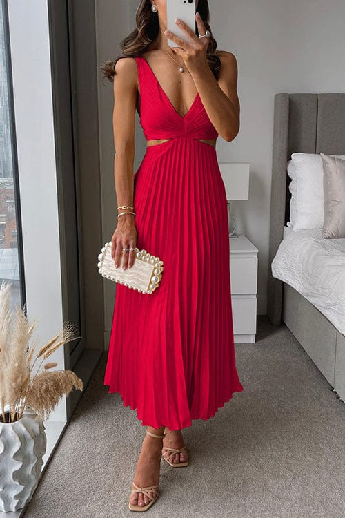Catriona Pleated Dress With Neckline