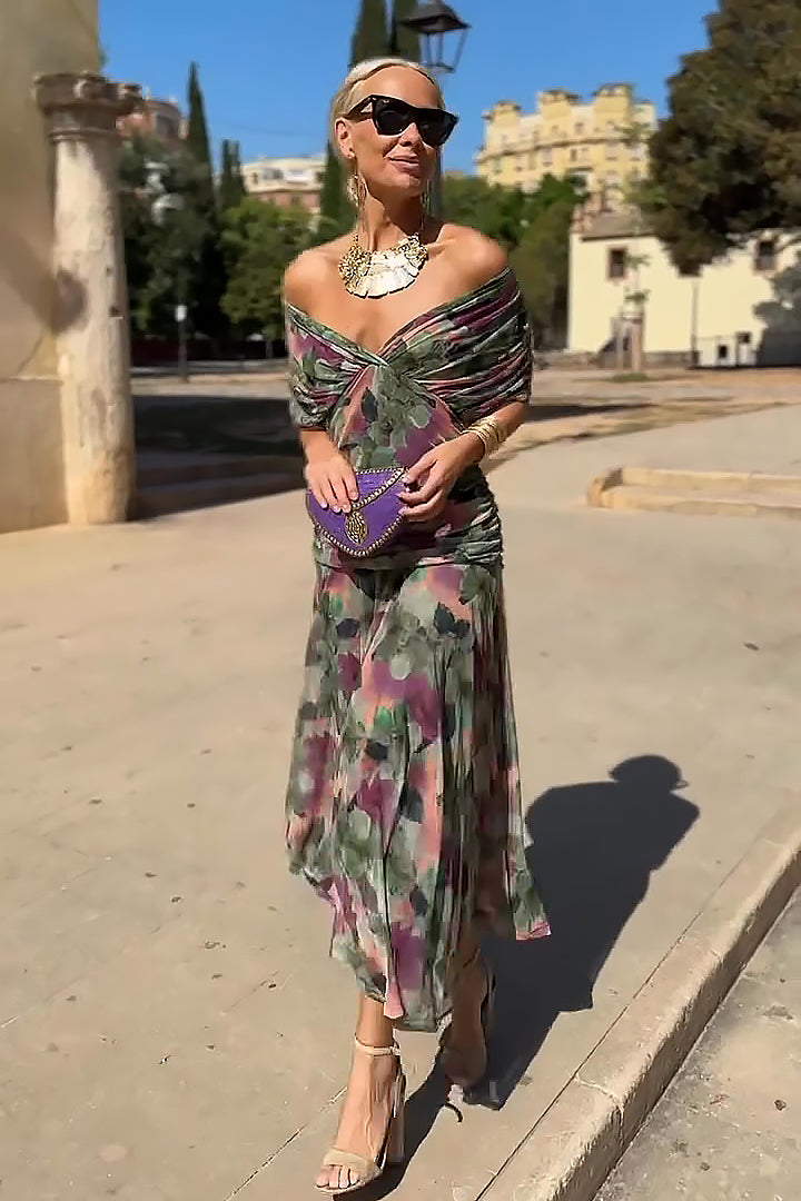 Emelia Elegant V-Neck Maxi Dress