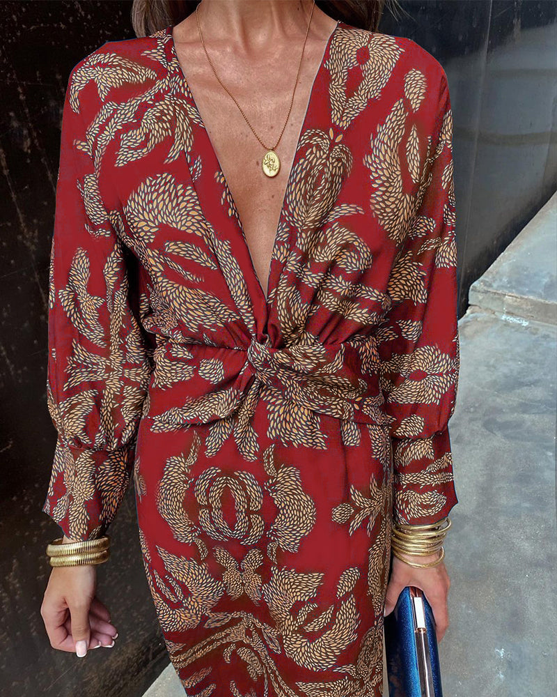 Eleanora Vintage V-Neck Long-Sleeve Dress