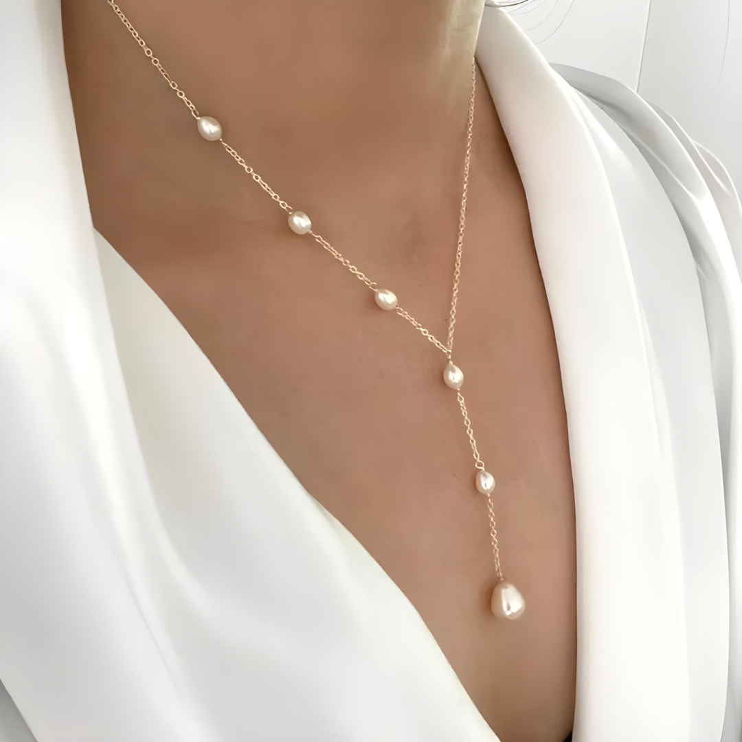 Lulu Vintage Pendant Pearl Necklace