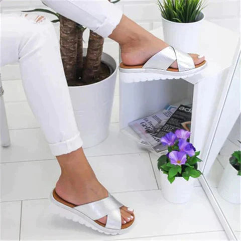 CloudWalk The Trendsetting Ortho-Sandals