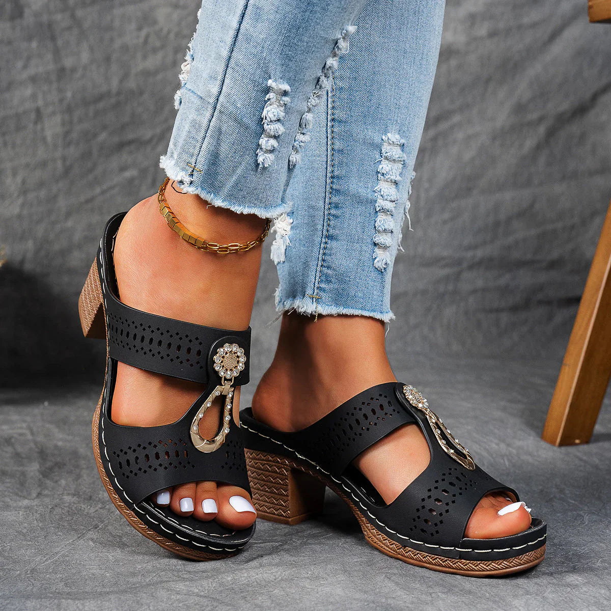 Zariah Orthopaedic Heel Sandals