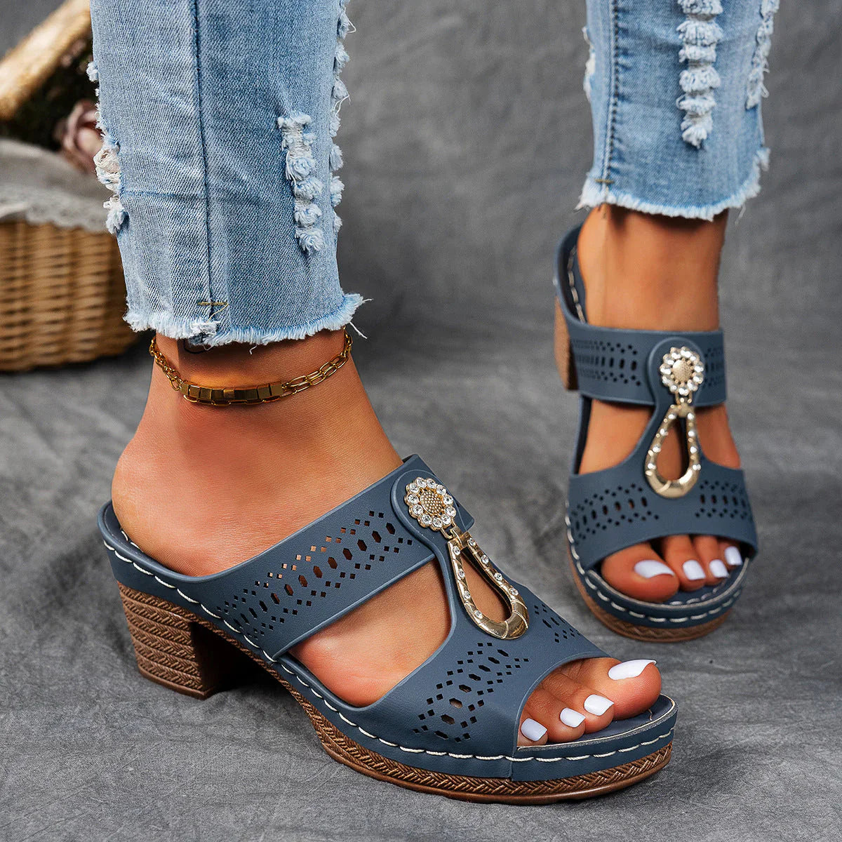 Zariah Orthopaedic Heel Sandals