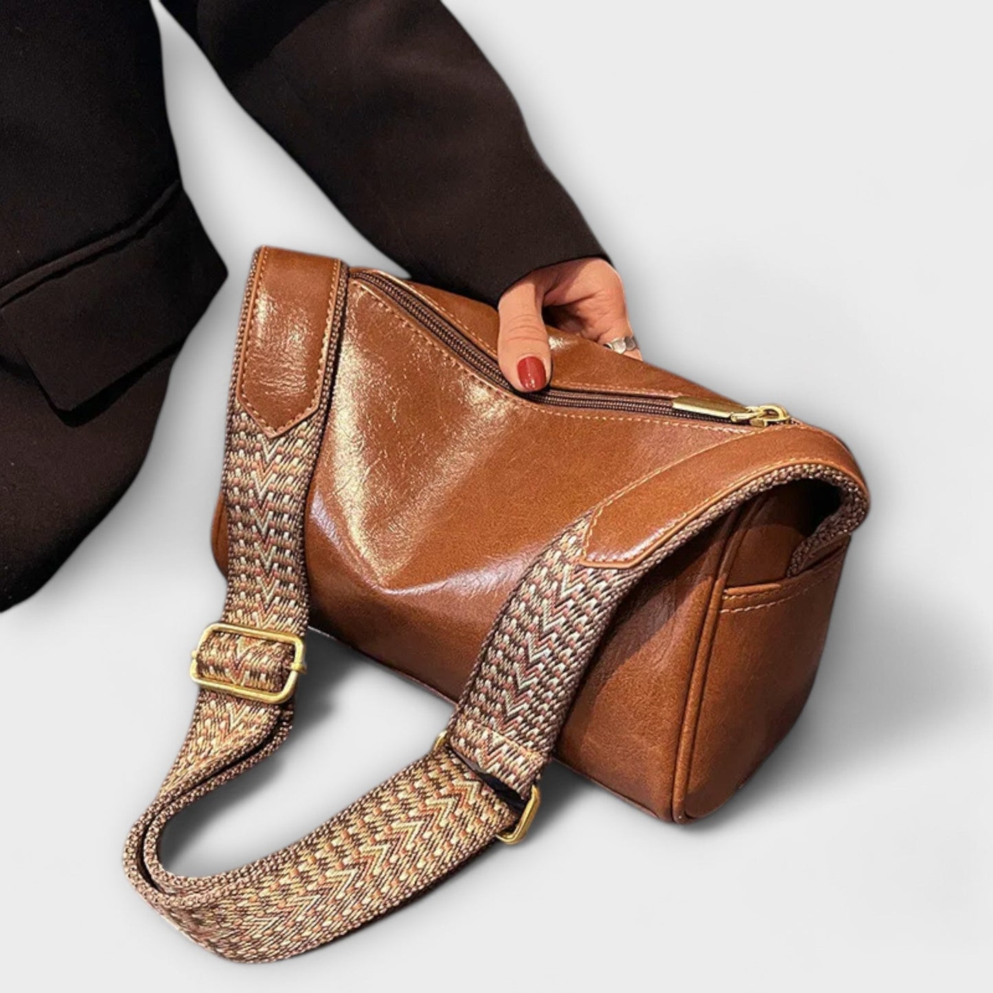Xyriel Vintage Crossbody Bag