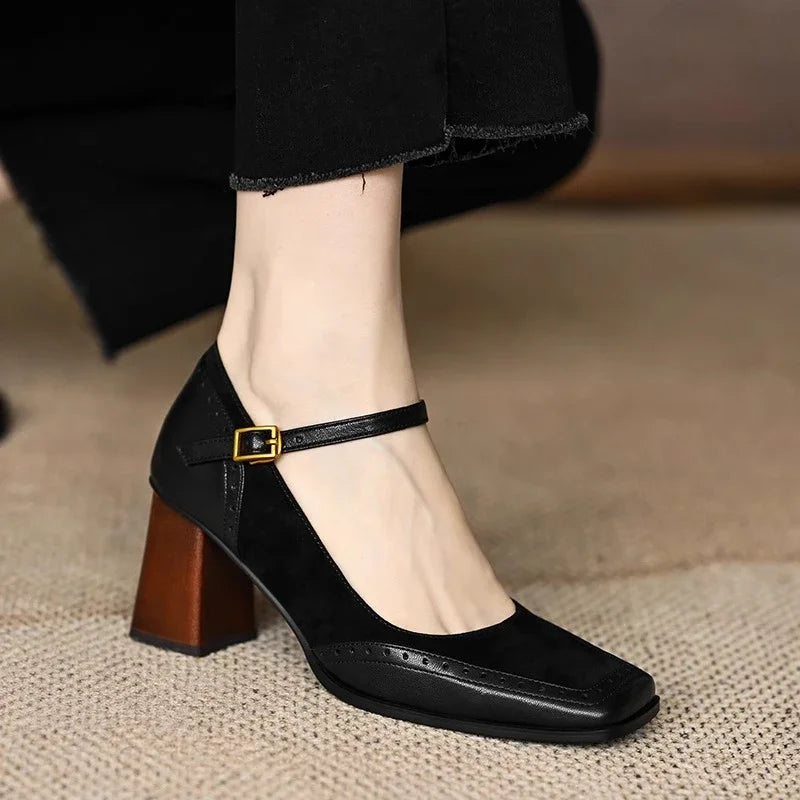 Leslie Vintage Look Heels