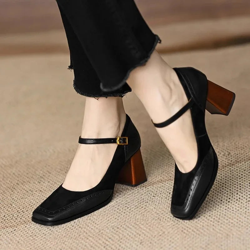 Leslie Vintage Look Heels