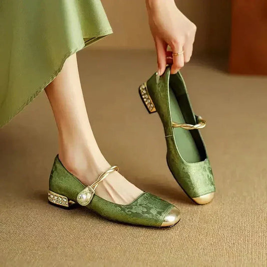 Aisha Elegant Vintage Look Flats