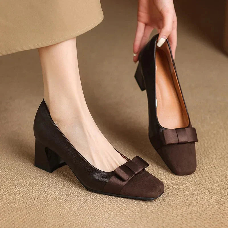 Mina Classic Elegant Pumps