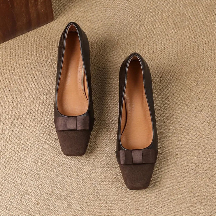 Mina Classic Elegant Pumps