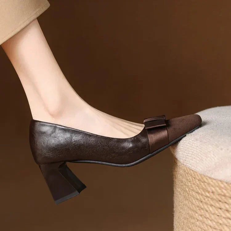 Mina Classic Elegant Pumps
