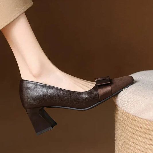 Mina Classic Elegant Pumps