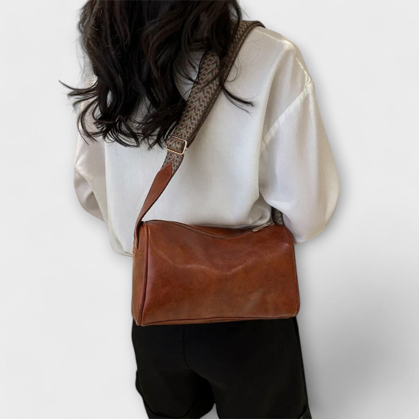 Xyriel Vintage Crossbody Bag