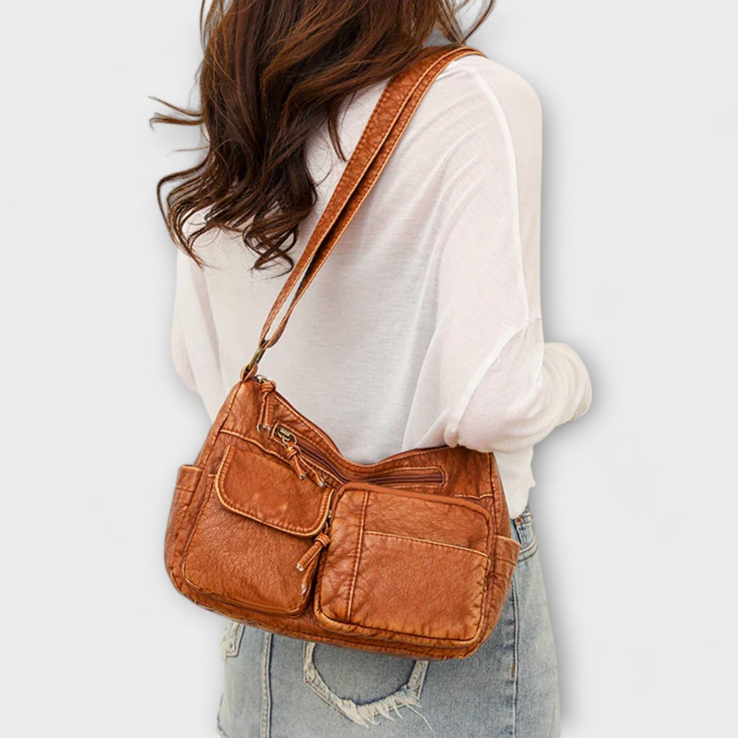 Sharon Old-School Leather Bag