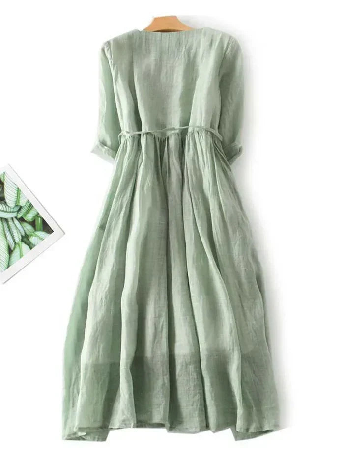 Kinley Classic Vintage Dress