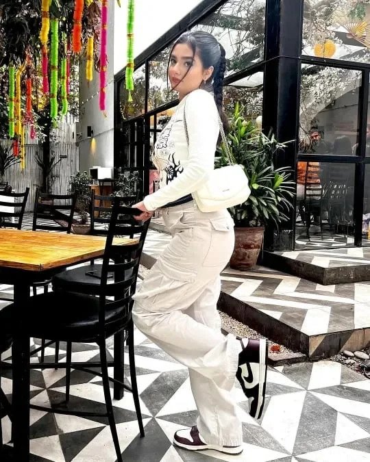 Frankie Adjustable Straight-Leg Cargo Pants