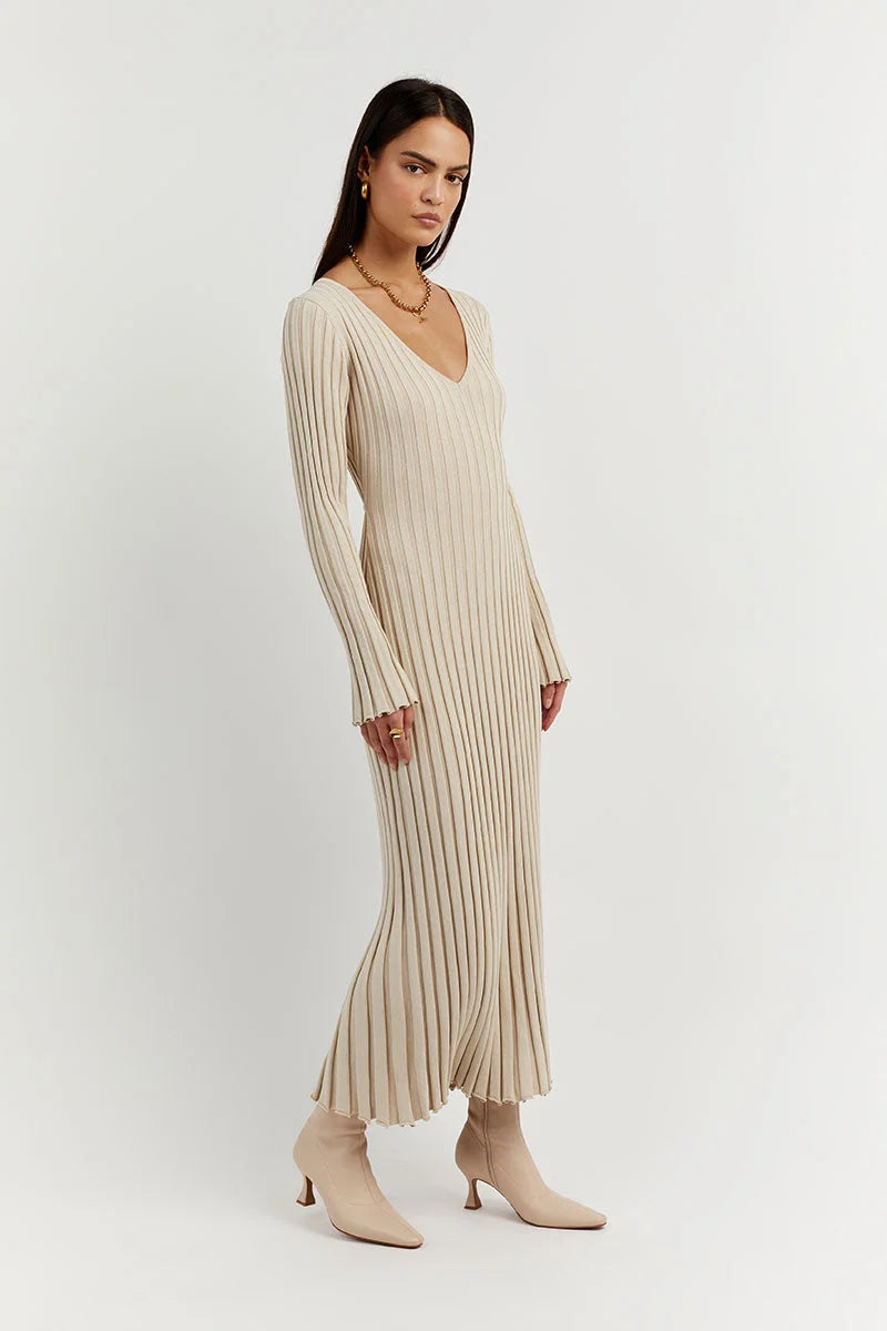 Demi V-neck midi dress with sleeves
